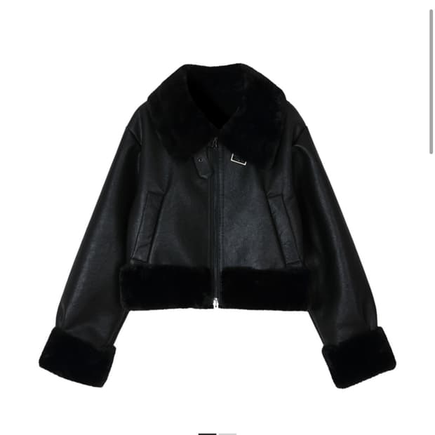 보헤미안 서울 하이 넥 숏 무스탕 블랙