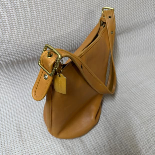 [OS] 올드 코치 레더 더플 백 카멜