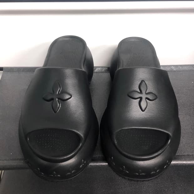 [39] SMFK compass wave 플랫폼 범퍼 샌들 블랙