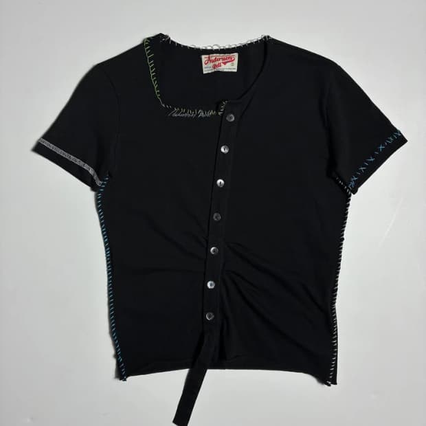 앤더슨벨 21FW 리워크 핸드 스티치 블랙 반팔 티셔츠 R1863