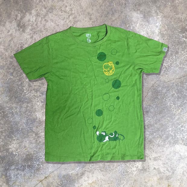 uniqlo yoshi tee