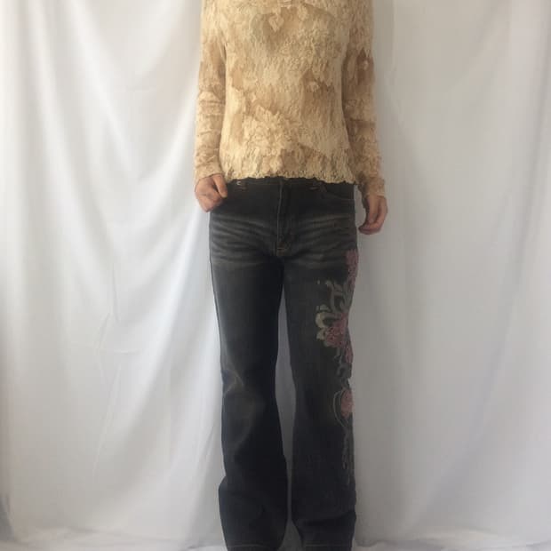 Flower pattern collar point mesh sleeve