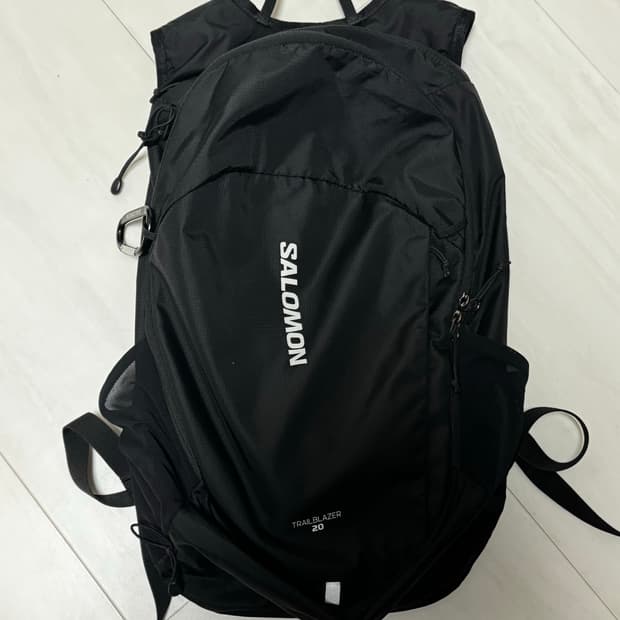 살로몬 백팩 20L + 카라비너