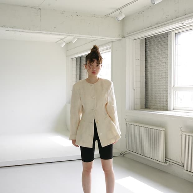 프레클(freckle) 빈티지 무드 리넨 노카라 자켓 (아이보리)