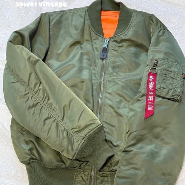 알파인더스트리 카키 항공점퍼