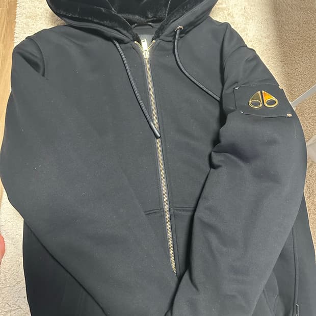 무스너클 금장 버니