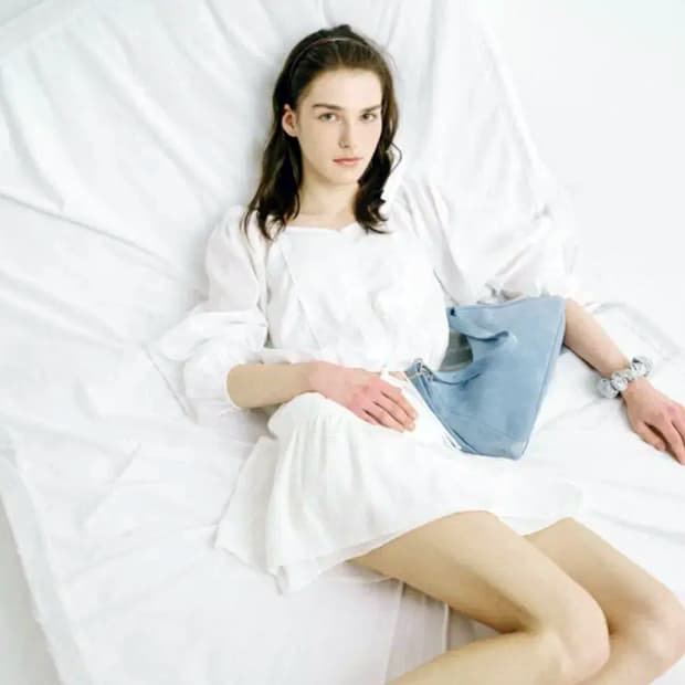 르베인(LEBANE) 소피블라우스 55