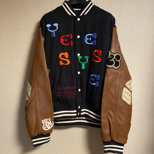 Yeseyesee 바시티자켓 