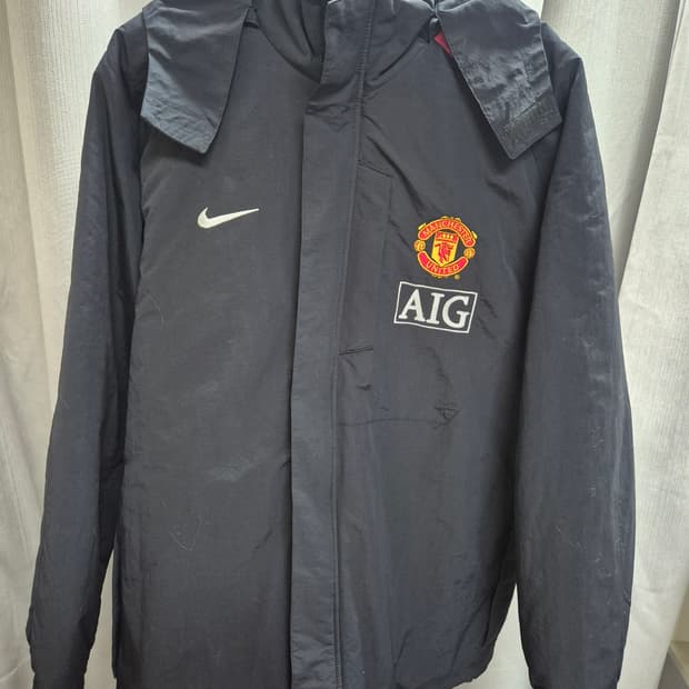 나이키 맨유 AIG 바람막이 후드 자켓 블랙/남105