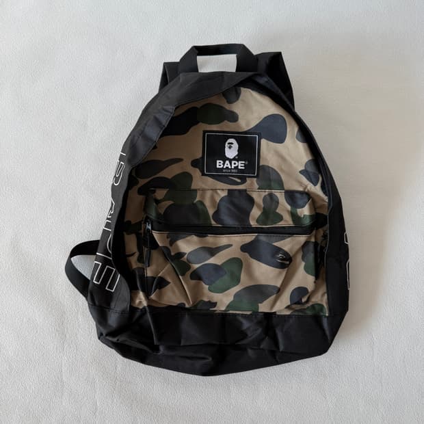 베이프(BAPE) 잡지부록 백팩