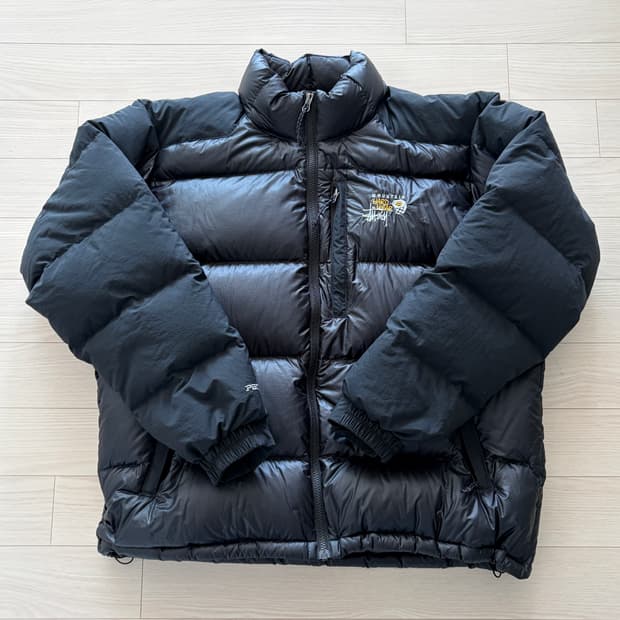 스투시x마운틴 하드웨어 서브 제로 다운자켓 L (100-105)