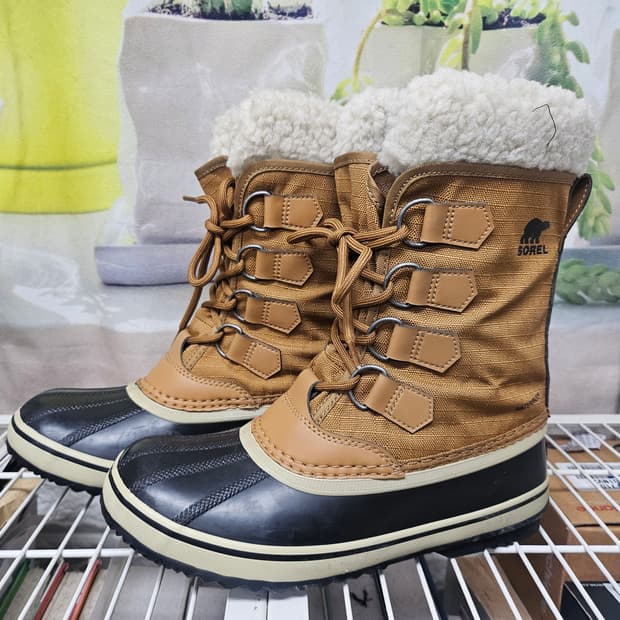 소렐 여성 방한화 230 윈터 카니발 스노우부츠 방한부츠 LB54