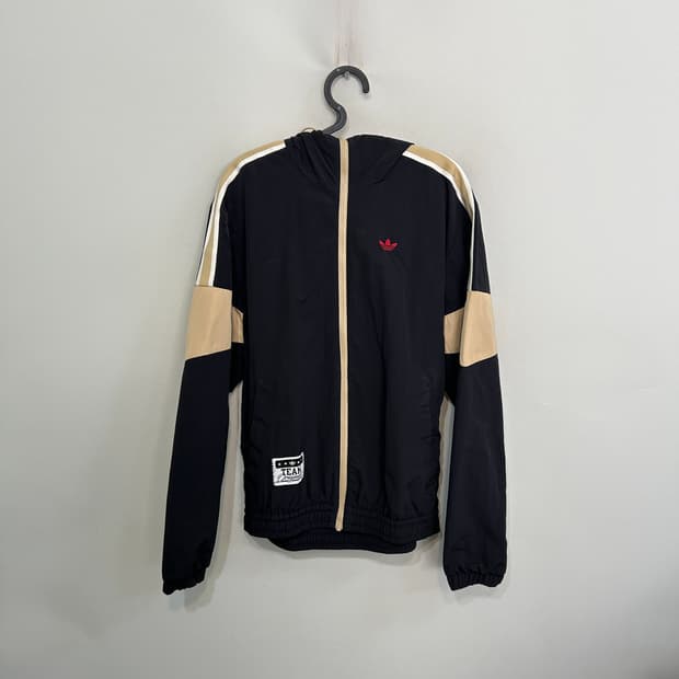 아디다스 파이어버드 윈드브레이커 남녀공용