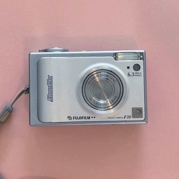 후지필름 파인픽스 f10 빈티지 디카