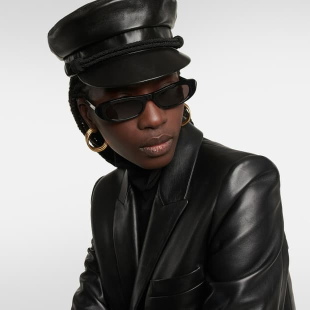 [차은우님 착용] 생로랑 22fw 레더 베이커 보이 캡