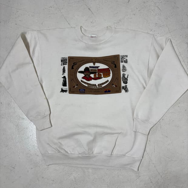 00's Hanes  Sweatshirt.