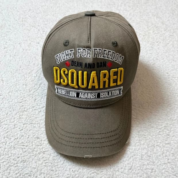 디스퀘어드2 14FW 리벨리온 로고 볼캡 A1752
