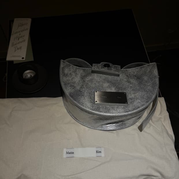 Matin kim silver bag 마뗑킴 실버 가방