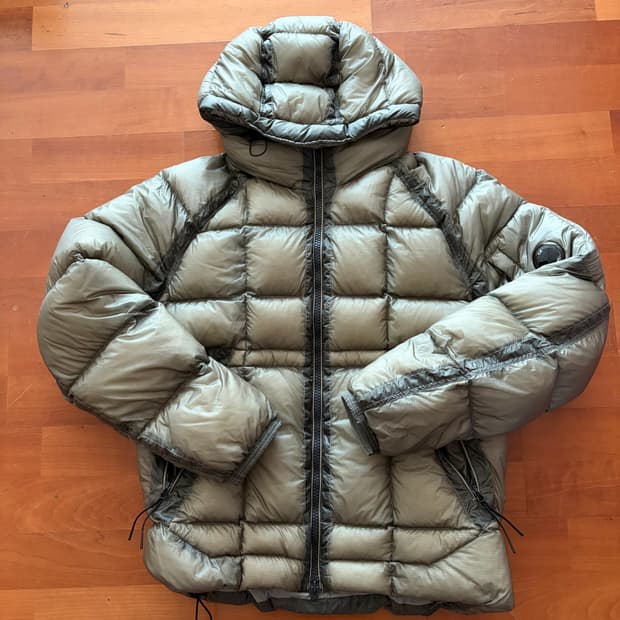 cp컴퍼니 dd쉘 후드 다운 자켓 펀가이 그레이 m
