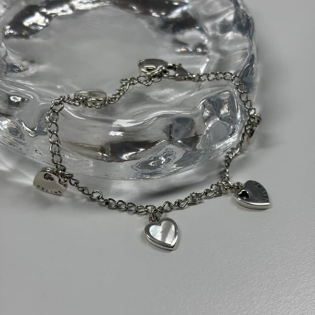 셀린느 하트 참 팔찌