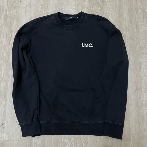 LMC 엘엠씨 지구본 빅로고 프린팅 기모 맨투맨 [블랙] M/95