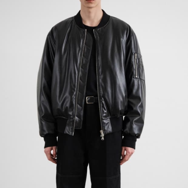 새상품(M)인사일런스 비건 레더 MA-1 블랙