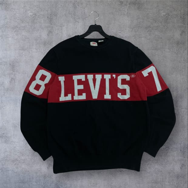 리바이스 스펠아웃 블랙 배색 니트