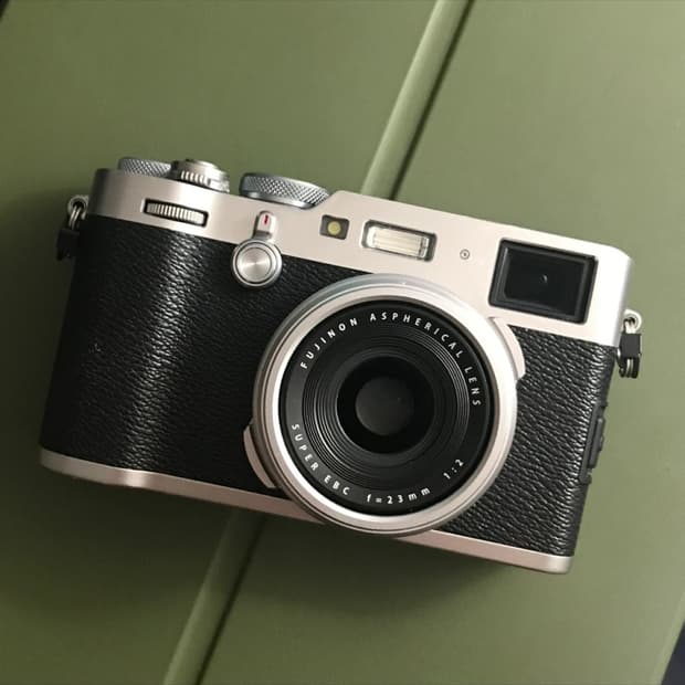 후지필름 X100F 실버 (셔터카운트 3800) 작례 O