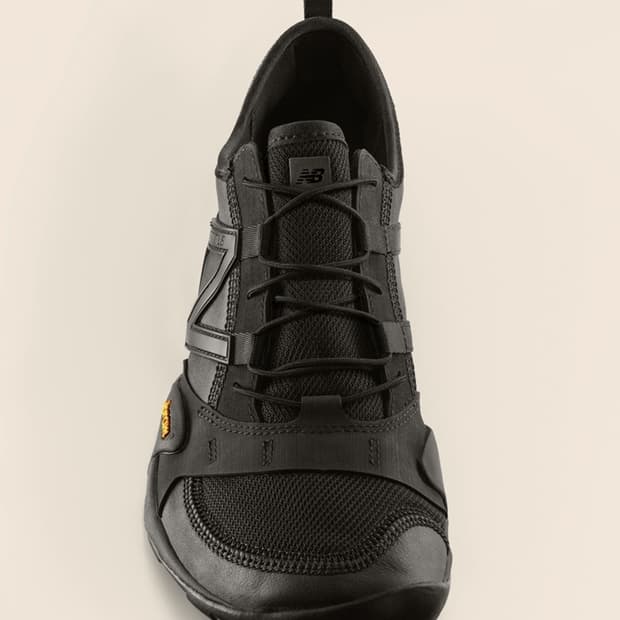 [260] 이세이미야케x뉴발란스 MT10O 블랙 팝니다