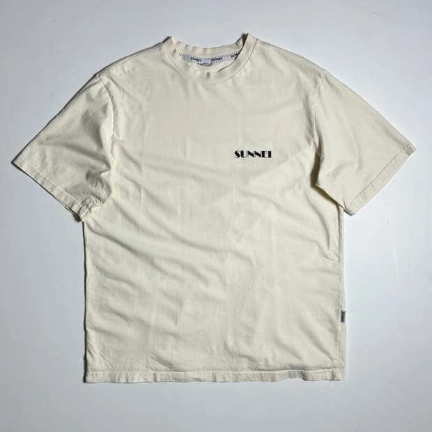 써네이 베이직 스몰로고 코튼 반팔 티셔츠 R1575