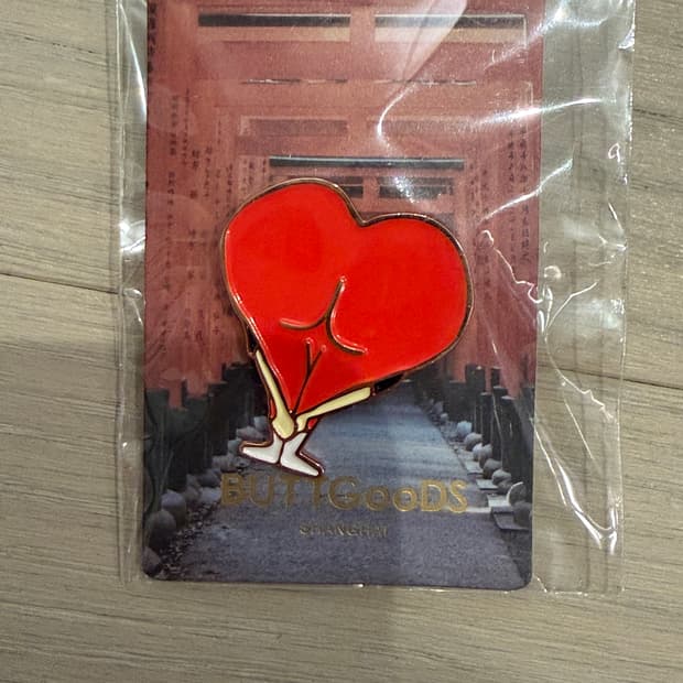 BUTI GOODS 세트 하트 핀 + Shanghai 판다 핀