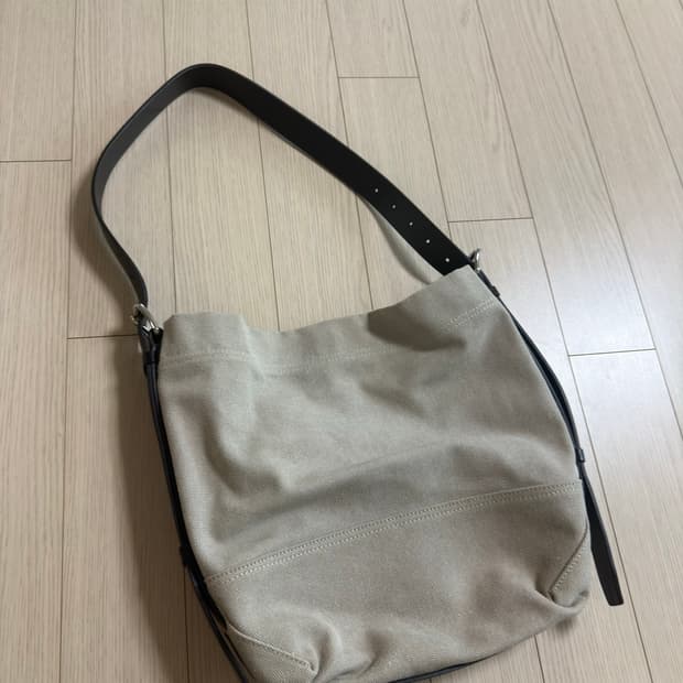 르메르 벨티드 토트백
