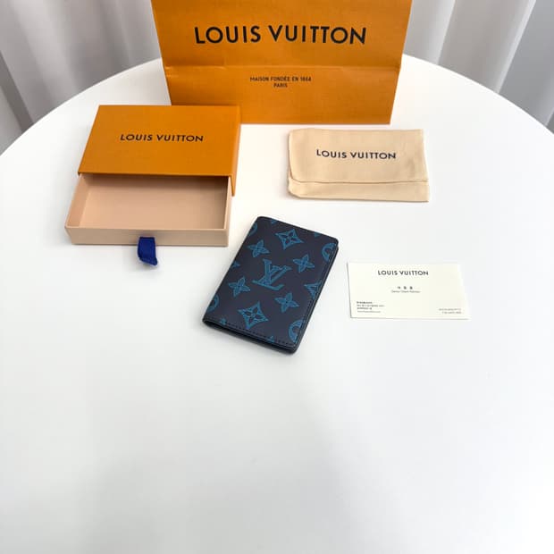 [한정판] 루이비통 쉐도우 오거나이저 지갑 네이비 블루