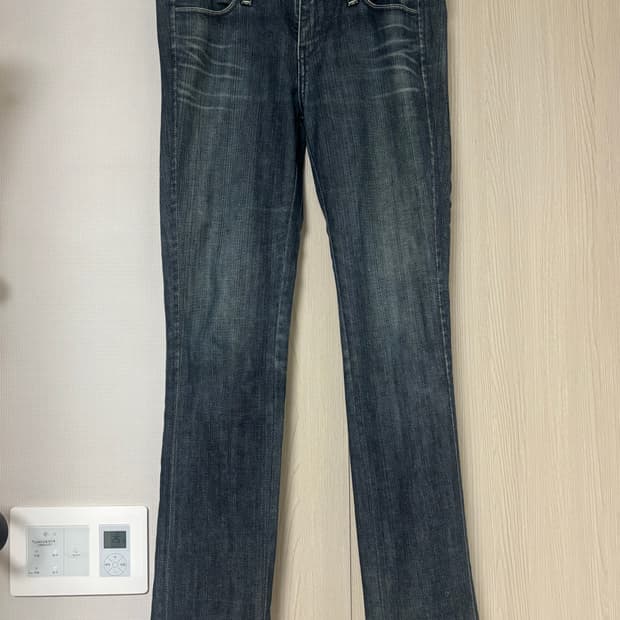 Levi’s lady 큐빅 데님 jean