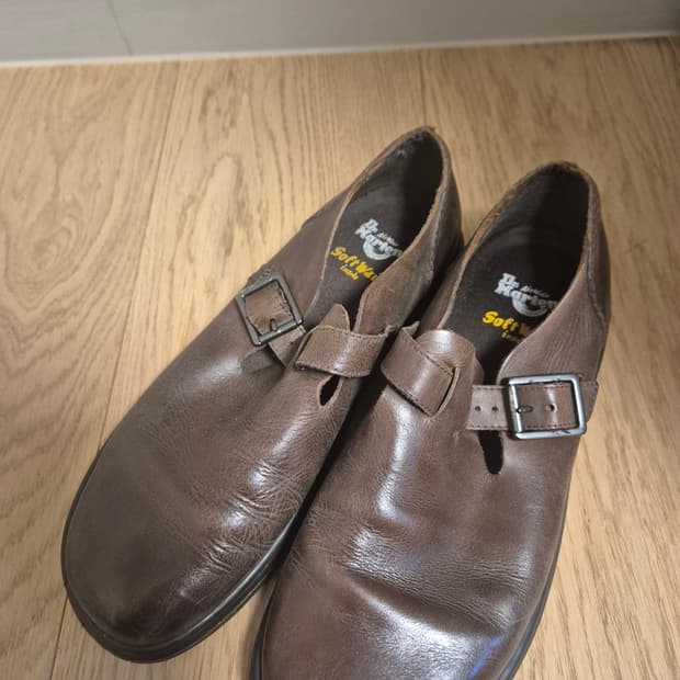 닥터마틴 패트리샤 260