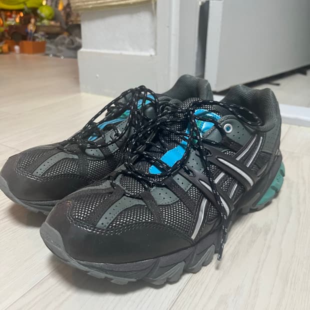 아식스 / 마뗑킴 젤소노마 / 280