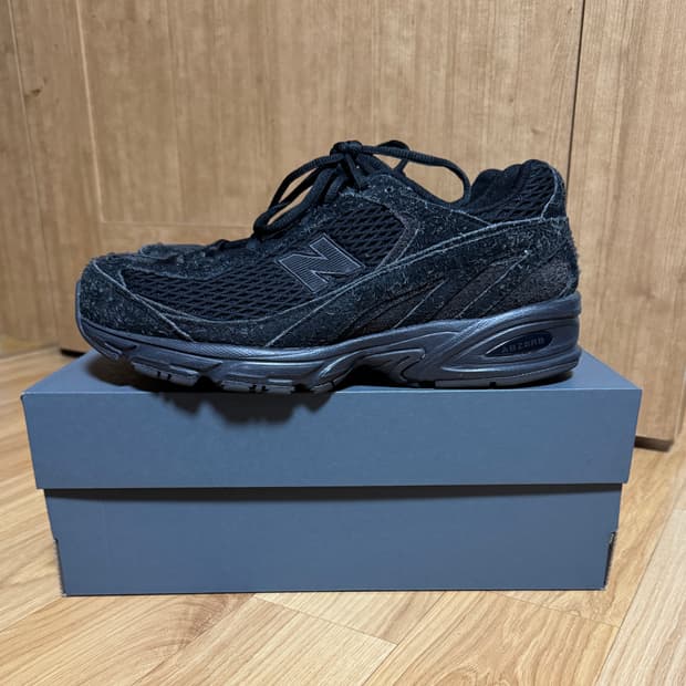 [260] 뉴발란스 엑슬림 509 블랙 캐슬 그레이