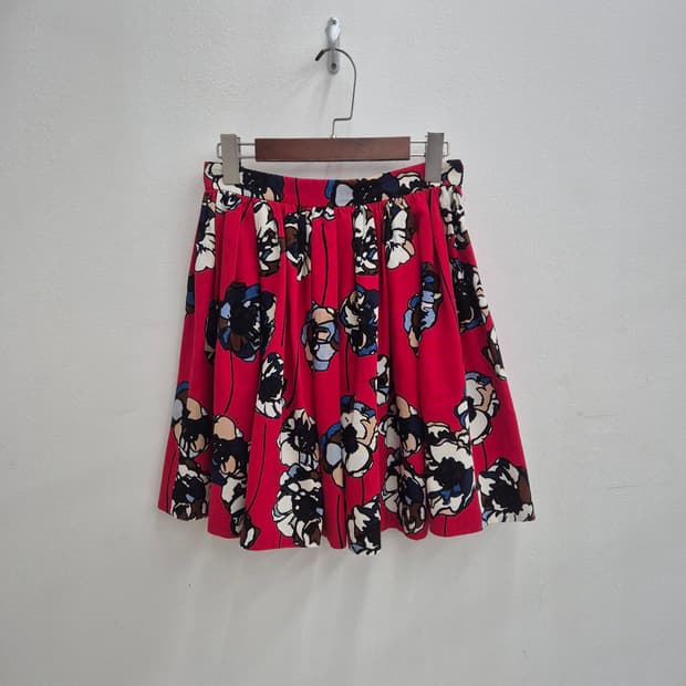 Miu Miu 2000s Floral print pleated mini 