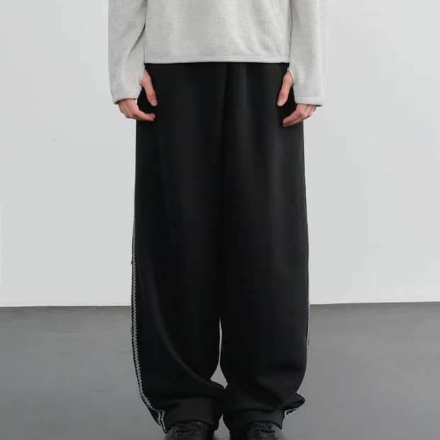 [새상품]노운 트랙 스웻팬츠 track sweat pants black