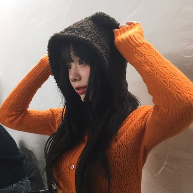 주황 니트 빈티지