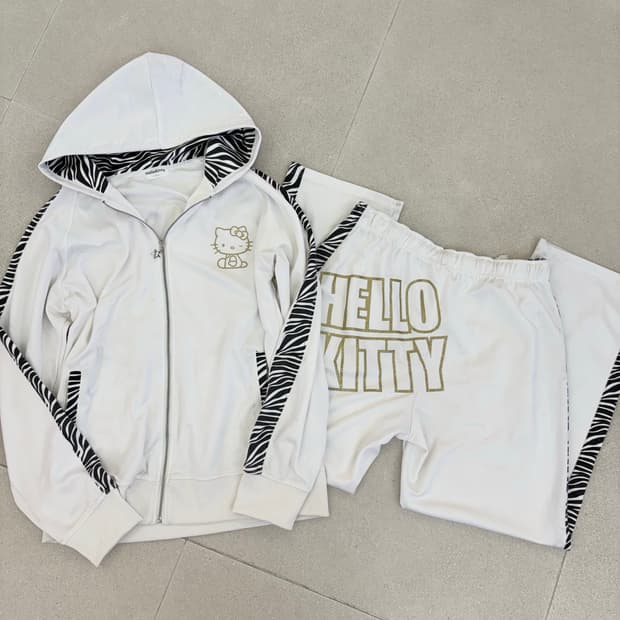 화이트 헬로키티 셋업