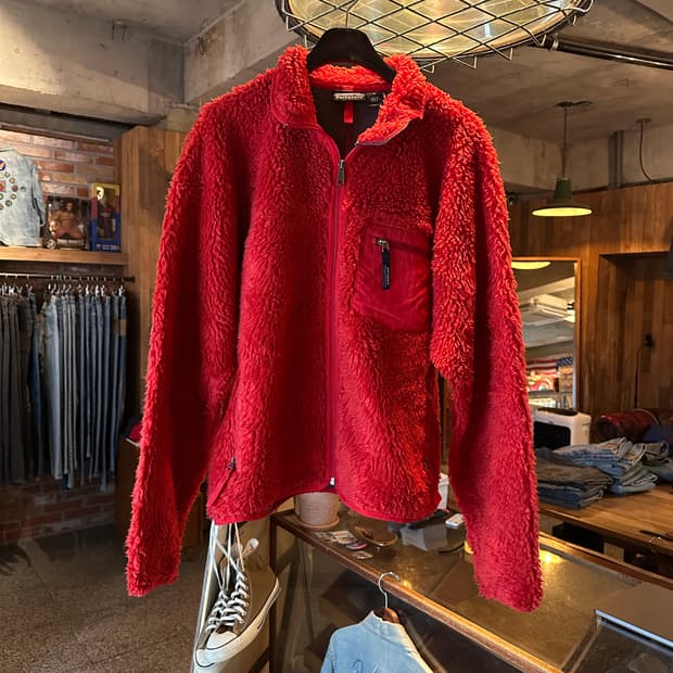 00s USA 빈지 파타고니아 레트로 딥파일 레드 자켓