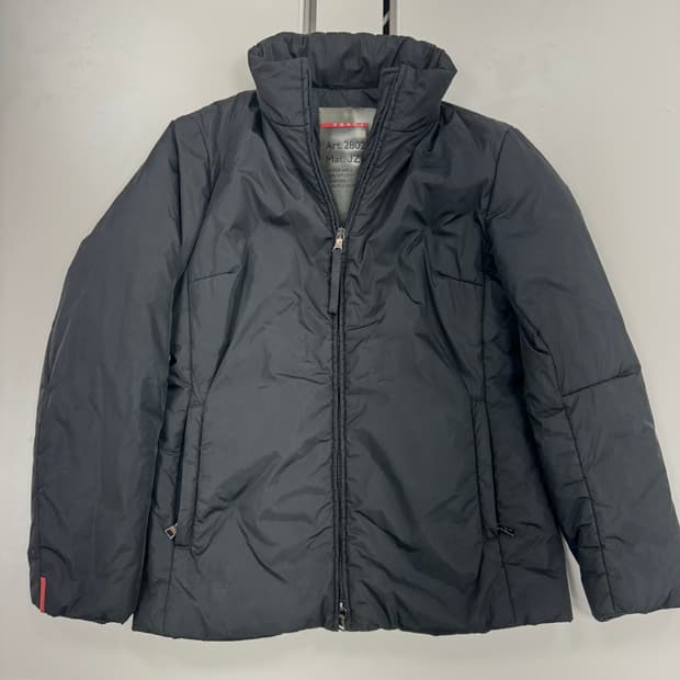 프라다스포츠 패디드 자켓