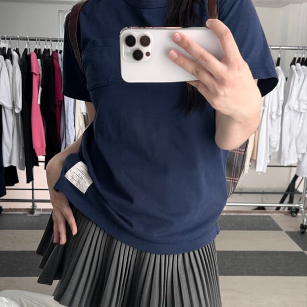 톰브라운 포켓 네이비 반팔 티셔츠