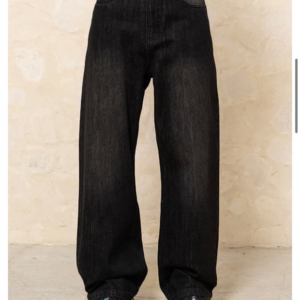 비긴202 플레어핏 블랙 워시드 데님