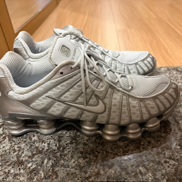 [w290]나이키 샥스 TL 퓨어 플래티넘 앤 메탈릭 실버