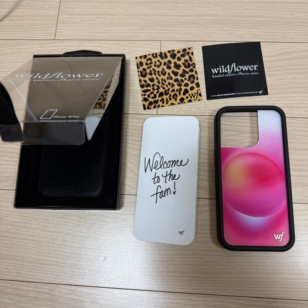 와일드플라워 16pro 케이스 (정품)