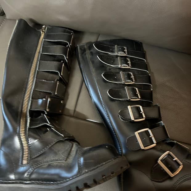 데모니아 Demonia Pleaser / Gothic Buckle 부츠 