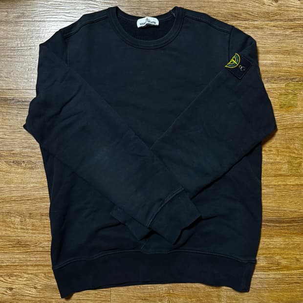 스톤 아일랜드 맨투맨