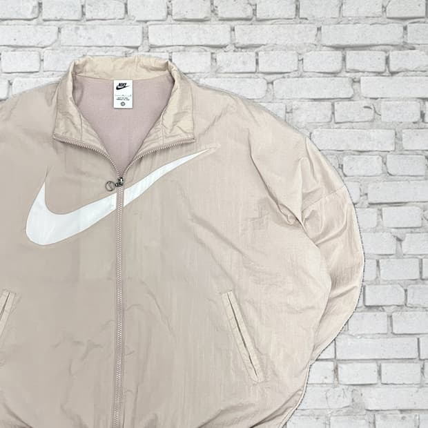 나이키 신형 빈티지 핑크 오버핏 바람막이 우먼L